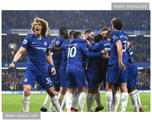 西汉姆联祖马防守稳健但出球一般，法国中卫控球环节待提升